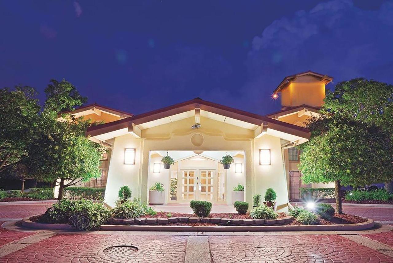 Norwood Inn & Suites Merrillville Eksteriør bilde