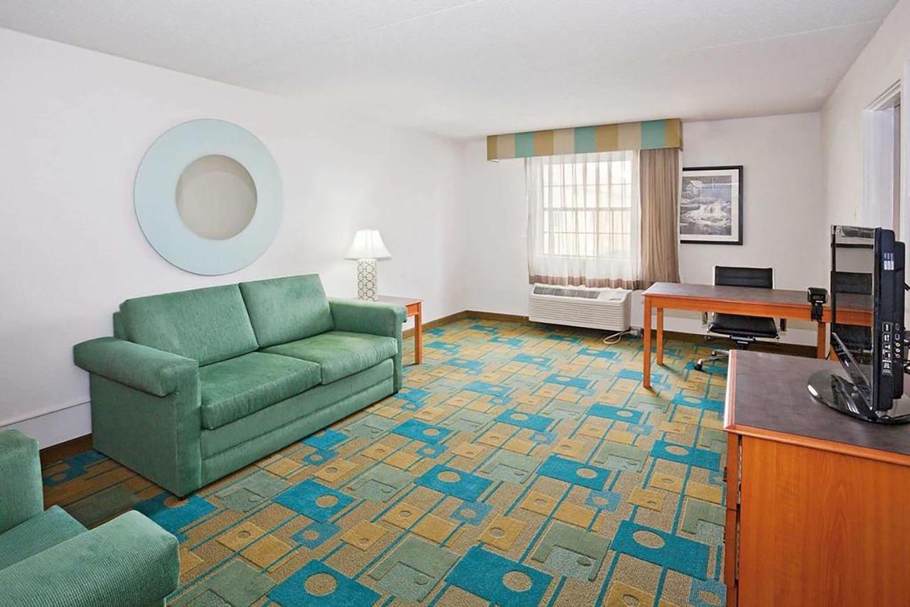 Norwood Inn & Suites Merrillville Eksteriør bilde
